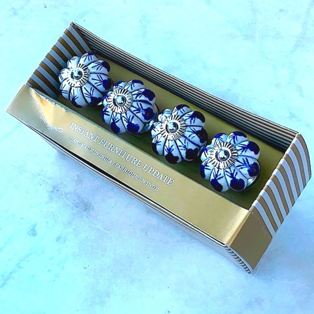 INSTANT FURNITURE UPDATE KNOBS PULLS NAVY WHITE PORCELAIN SILVER SET OF 4 NEW
